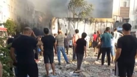 İstanbul'da halkı sokağa döken yangın