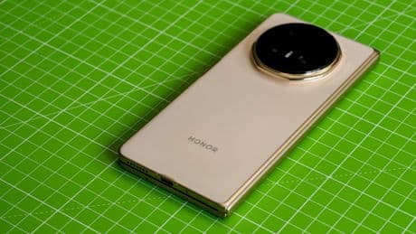 Honor launches the world’s thinnest foldable in Europe