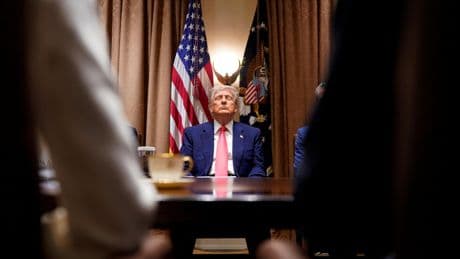 Droits de douane : comment les menaces sur la dette américaine ont fait plier Donald Trump