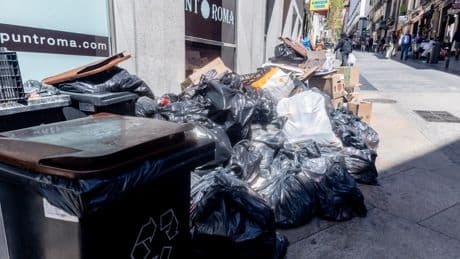 Las zonas y barrios de Madrid donde la tasa de basura sale más barata