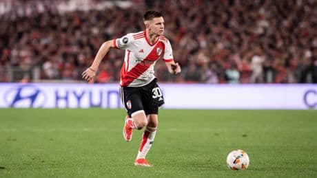 Foot : en vidéo, le coup franc sublime d’une future pépite dans le «Superclasico » entre River et Boca
