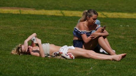 UK weather live: Britain braces for 30C heat as 80-year-old temperature record could be broken