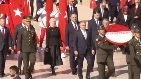 19 Mayıs Atatürk'ü Anma, Gençlik ve Spor Bayramı kutlanıyor... Bakan Bak Anıtkabir’de