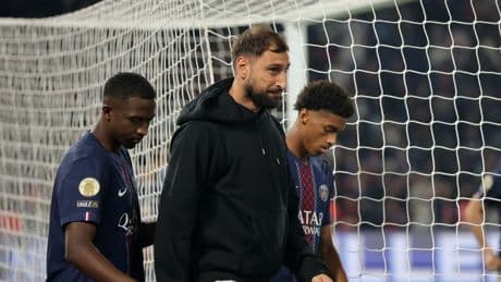 Donnarumma sahaya indi, Paris’e tatlı sert veda