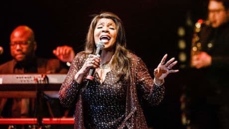 "I Will Survive"-Sängerin: Gloria Gaynor wohnt in einer Art Golden-Girls-WG