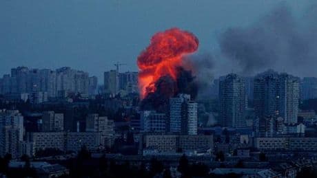 En direct, guerre en Ukraine : au moins quatre morts après une attaque russe aux drones et missiles balistiques sur Kiev