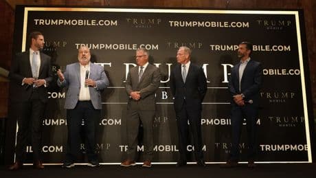Neuer Dienst vorgestellt: Trump-Familie wird zum Mobilfunkanbieter