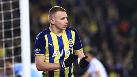 Süper Lig temsilcisi, Fenerbahçe'nin eski yıldızı Attila Szalai'yi istiyor! Macar savunmacı için resmi teklif yapıldı
