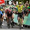 Drie op drie voor Visma-Lease a Bike in Tour of Britain: deze keer rolt Kooij de rode loper uit voor Brennan