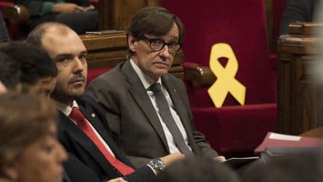 PP y Vox piden la comparecencia de Illa por la reunión con Puigdemont y los socios celebran la cita en Bélgica