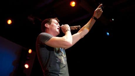 Musik: US-Sänger Brad Arnold hat Krebs: 3 Doors Down sagt Tour ab