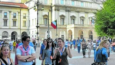 Prohibido ir con pantalones cortos y chanclas a la ópera en Milán