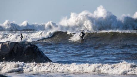 Risque maximal de courants de baïne, houle cyclonique... Le préfet de Nouvelle-Aquitaine appelle à la vigilance