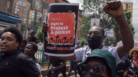 Au Kenya, la répression meurtrière de William Ruto fait onze morts parmi les manifestants contre sa politique économique ultralibérale