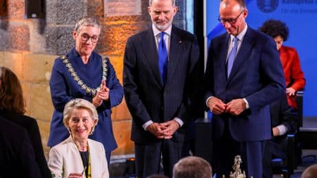 La UE ve reforzada su estrategia de negociación tras la sentencia que desarbola los aranceles de Trump