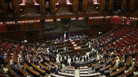 Fine vita, pronto il testo della legge: parte iter in Parlamento: prevista l'esclusione del Servizio sanitario nazionale. Cosa cambia