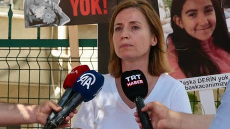 Kartalkaya yangın faciasında ailesini kaybeden acılı anne: Kızıma sarılarak kurtuldum, herkes hak ettiği cezayı alsın