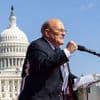 Fahrzeug auf Autobahn gerammt: Trumps Ex-Anwalt Rudy Giuliani bei Unfall schwer verletzt