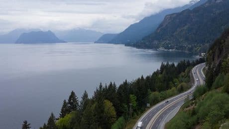 16-year-old hiker dies in Lions Bay after falling down a gully