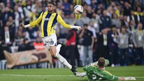 Fenerbahçe'den derbide penaltı itirazı!