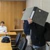 4500 Euro Strafe und Fahrsperre: Gericht verhängt Geldstrafe für Scholz-Umarmer