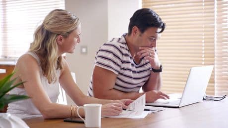 Geld een van de grootste oorzaken van ruzies: kwart Nederlanders verbergt uitgaven en schulden voor partner