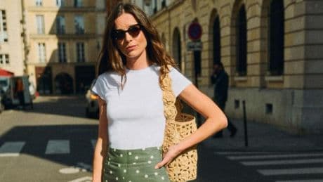 Ni Zara ni H&M: Las cinco mejores marcas para fichar la camiseta blanca perfecta, un básico de armario que funciona para cualquier momento del día