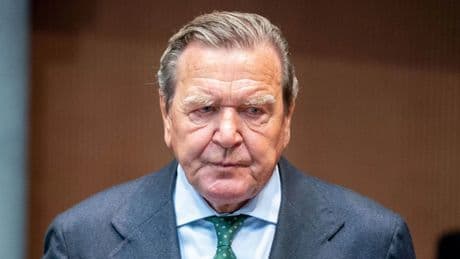 Liveblog Bundespolitik: Schröder: „Der SPD geht es nicht gut, wenn das Land in Unordnung ist“