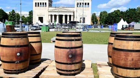 München vor dem Champions-League-Finale: Die Bierfässer für die Fans stehen bereit