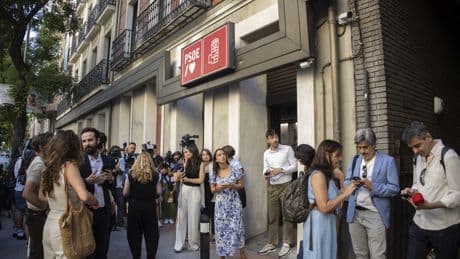 El PSOE recauda el triple que el PP de sus fuentes privadas de ingresos