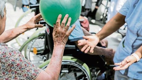 Despedida una trabajadora tras hacerse viral un video vejatorio hacia una anciana