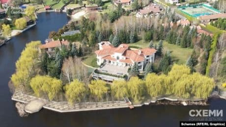 Así es la mansión ucraniana del asesinado Andriy Portnov: tiene 1.000 m2, a las orillas del Dniéper y en un pueblo de élite