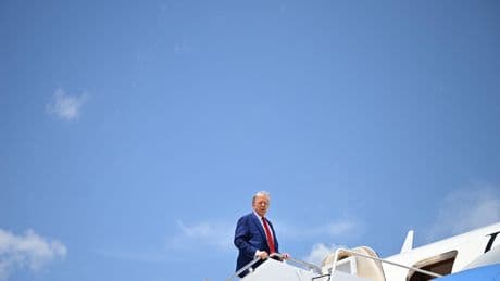 Inondations au Texas : pourquoi Donald Trump a-t-il attendu une semaine pour se rendre sur place ?