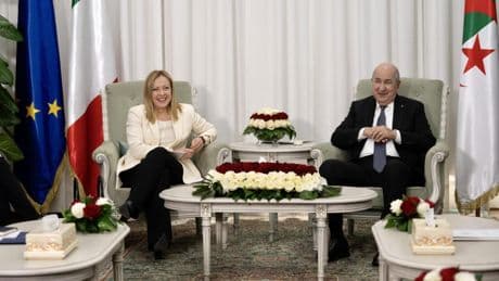 Bruselas da luz verde al proyecto Medgen, la conexión eléctrica entre Italia y Argelia, que también pasará por Túnez
