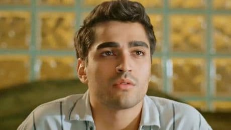 Mert Ramazan Demir, yeni aşkıyla tatilde yakalandı: Afra'nın ikizi