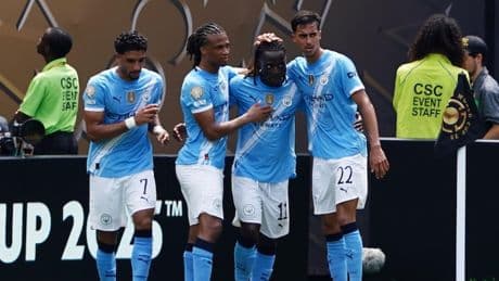 <p>Goleada City ma Guardiola mastica amaro: alla Juve basta un pari per il primato nel girone</p>