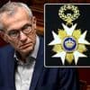 Oeps, foutje! Minister Vandenbroucke geeft medaille aan topambtenaar die beticht wordt van gesjoemel