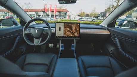 Ross Gerber, accionista de Tesla: “No estoy nada convencido de que la gente vaya a dejar de conducir y se deje llevar pasivamente a los sitios mientras mira otra pantalla”