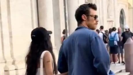 Harry Styles und … - Schlendert hier ein neues Promi-Paar durch Rom?