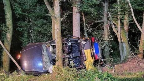 Two married couples dead after 'Brit car ploughs into tree in Germany'