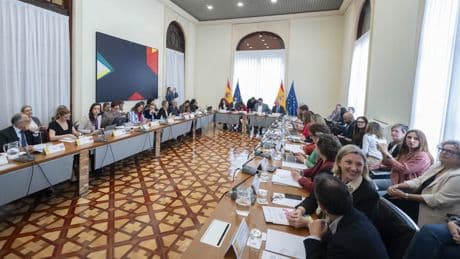 El Gobierno y las comunidades del PP consuman su ruptura por el reparto de menores migrantes