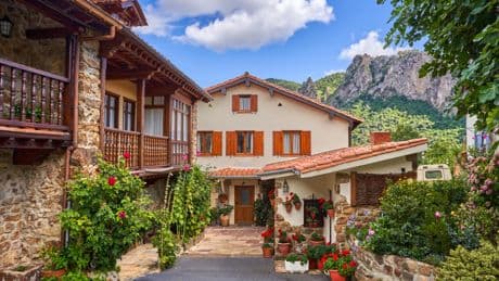 El municipio de Cantabria que es un paraíso natural en los Picos de Europa