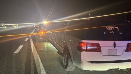 Passengers force limo driver to stop on Ontario highway over drunk driving fears