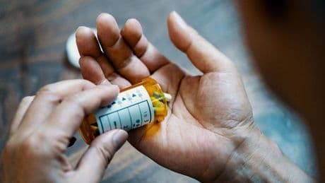 Cardiologist issues message to 4 types of people who should take magnesium supplements