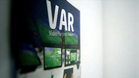 MHK, Süper Lig'de 35. haftadan itibaren Türk hakemleri de VAR olarak atayacak