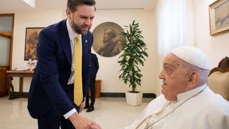 Una reunión con J.D. Vance y un mensaje al mundo contra las guerras: las últimas apariciones públicas del papa Francisco