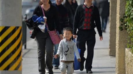 “100 milliards de yuans” : les allocations vont-elles suffire pour relancer la natalité en Chine ?