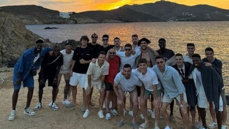 La foto de 'la cuadrilla del Athletic' en sus vacaciones de Grecia