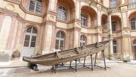 L’âge du bronze se dévoile à Saint-Germain-en-Laye avec la réplique d’un bateau vieux de 3500 ans