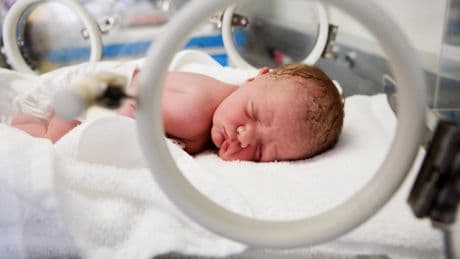 Mortalité infantile: pourquoi la France a l’un des taux les plus élevés d’Europe?